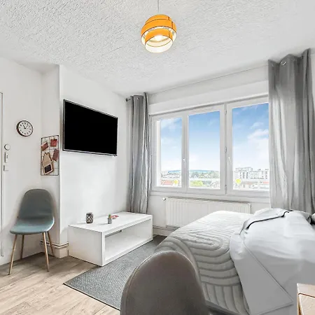 Confort Et Vue à Deux Pas Du Centre *