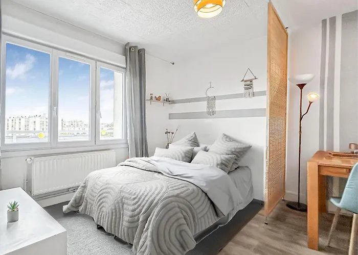 Confort Et Vue A Deux Pas Du Centre * 兰斯